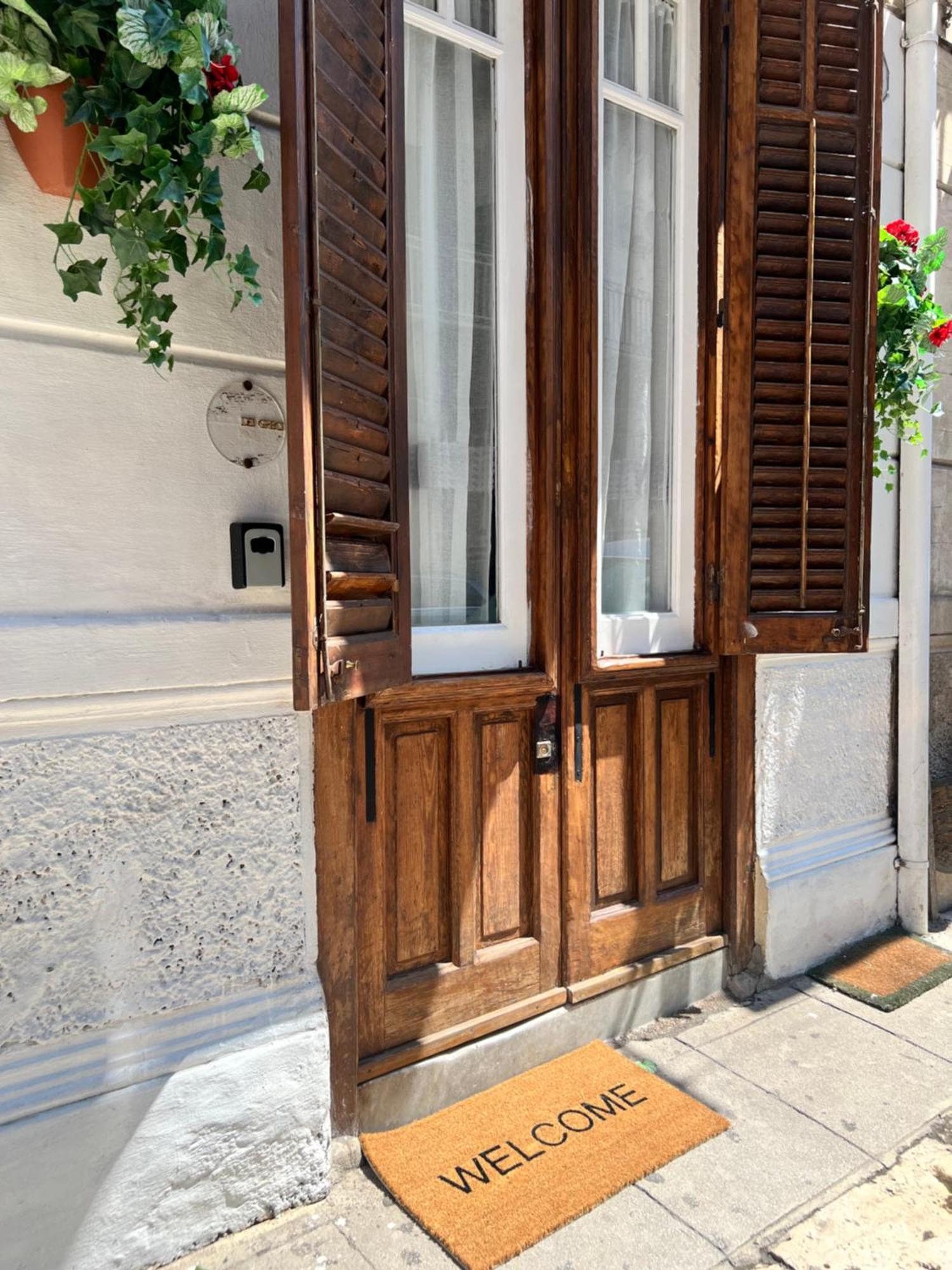 Porta Dei Greci Bed & Breakfast Palermo Bagian luar foto